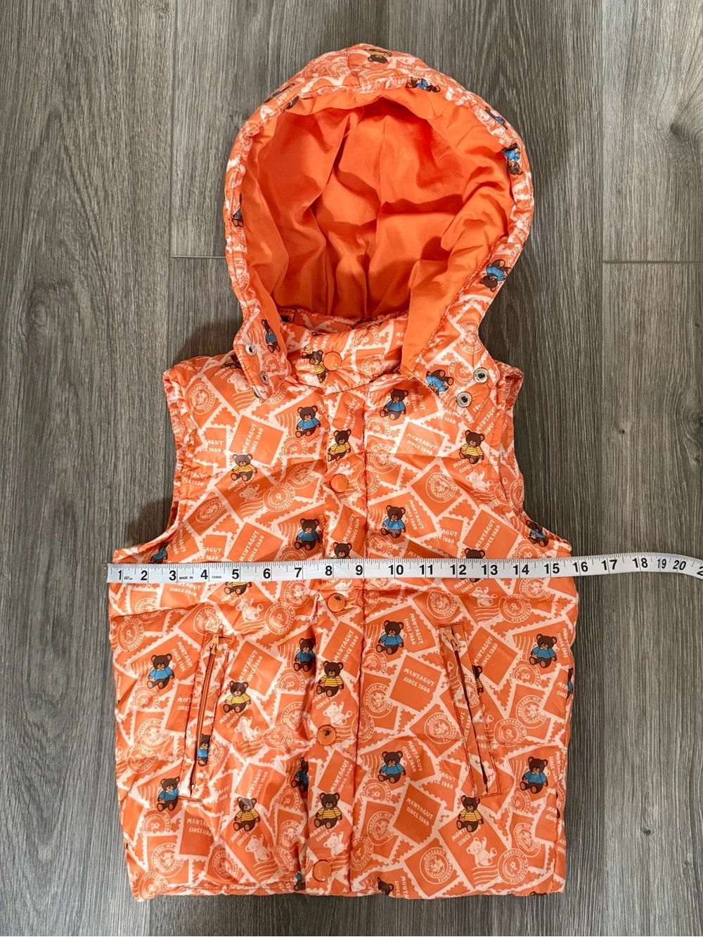 Montagut Snowboard Orange Puffer Vest with Removable Hood Size 120/60CM